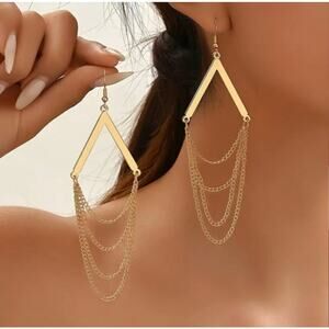 NEW - Gold dangle earrings, Tassel earrings, Trendy earrings